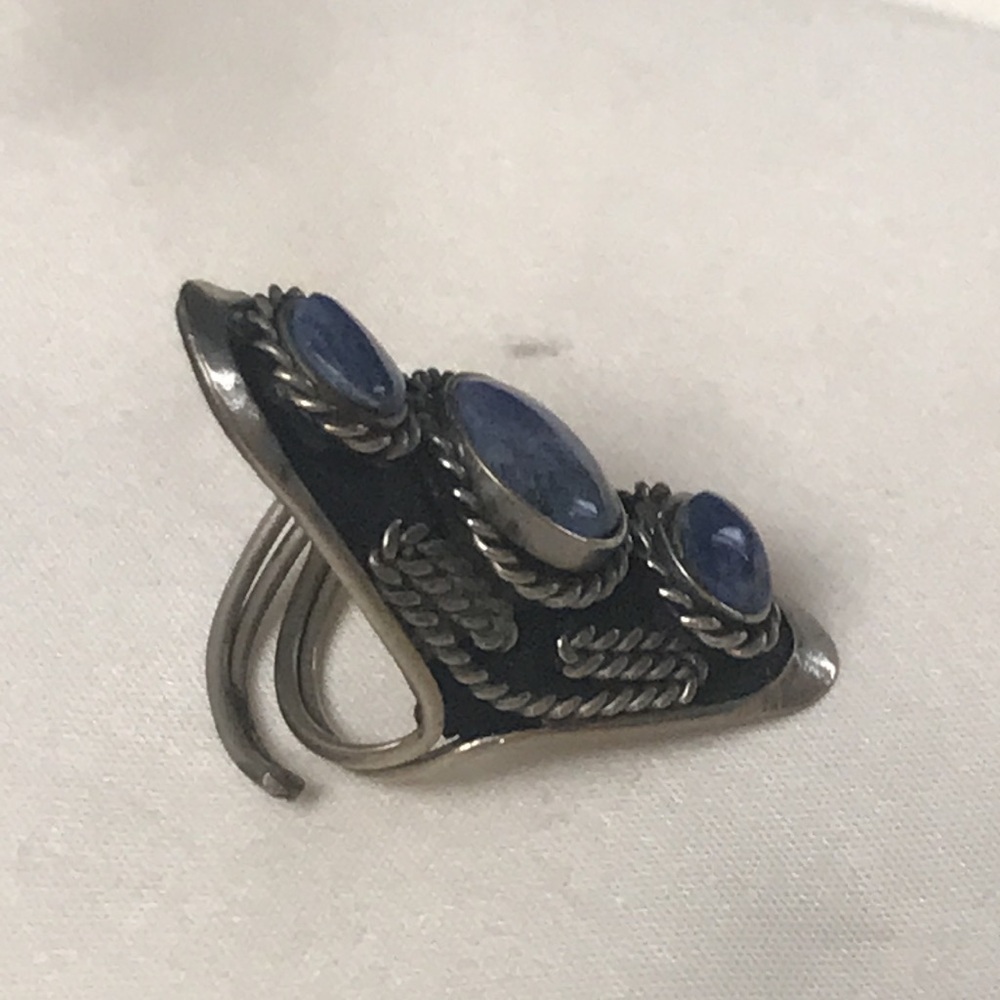 Silver lapis Statement ring - Picture 2 of 3